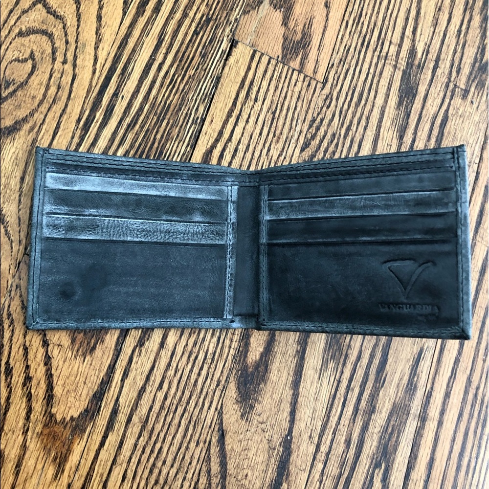 NWOT Grey Leather Men’s Wallet